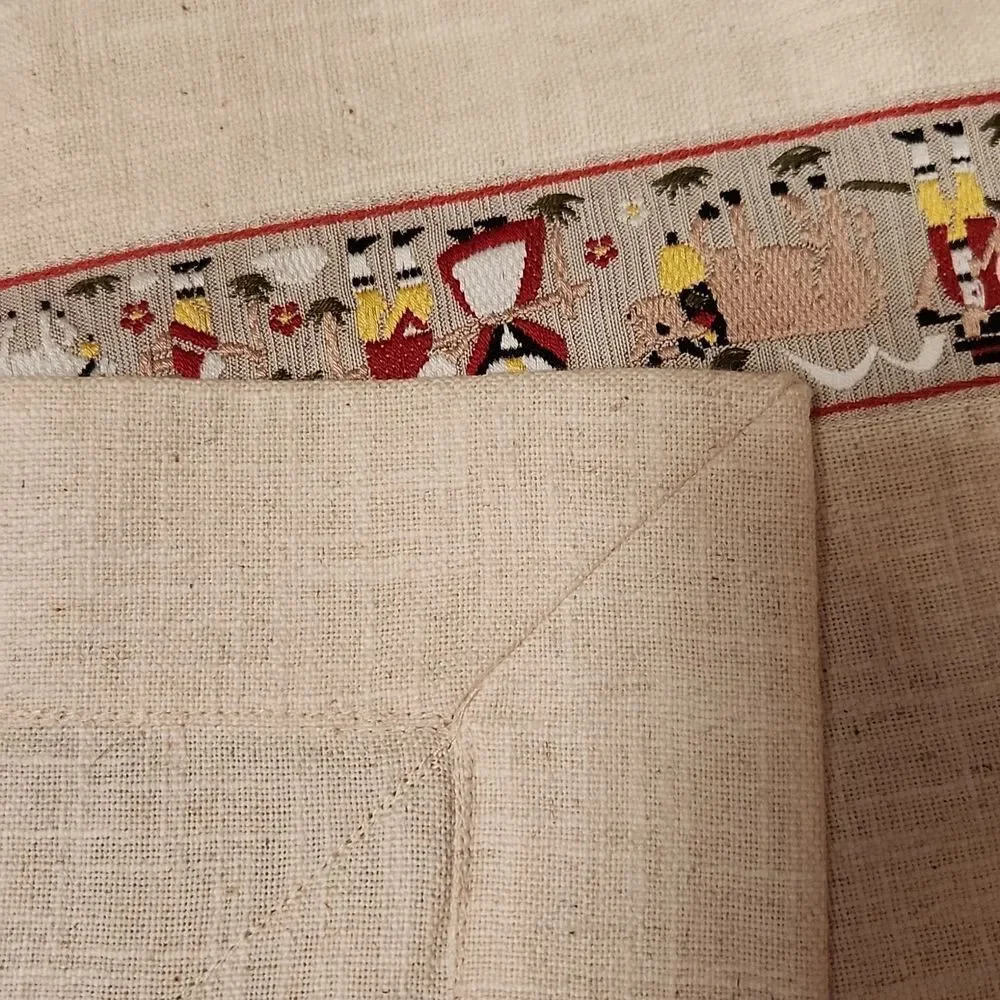 Alba Home table runner with peasant scenes